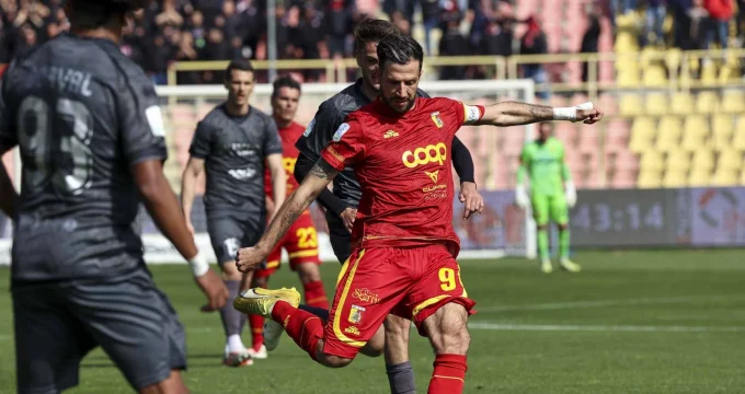 Iemmello & Polito i protagonisti di Catanzaro Bari