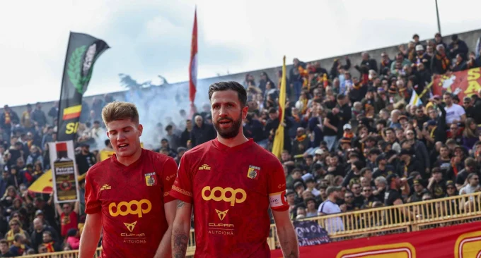 Carrarese - Catanzaro: occhio Aquile a non far volare via i play-off.