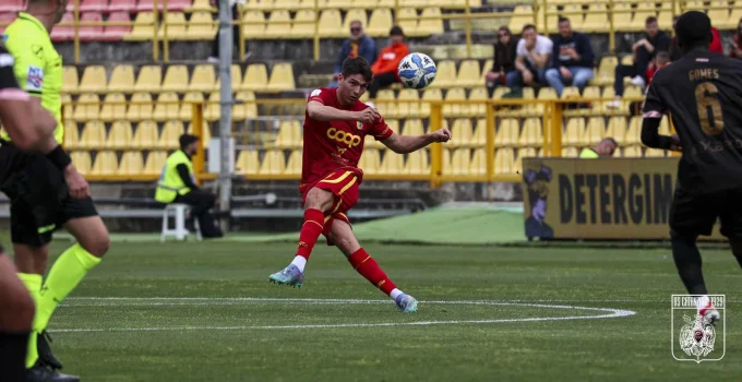 bonini calcia pallone